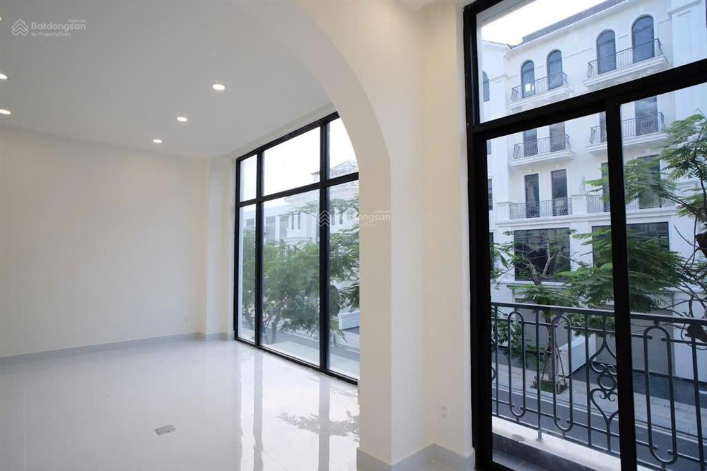 Shophouse np liền kề diện tích sàn 445m² |vinhomes grand park | sẵn thang máy | giá 25 triệu/tháng