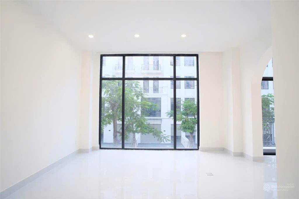Shophouse np liền kề diện tích sàn 445m² |vinhomes grand park | sẵn thang máy | giá 25 triệu/tháng