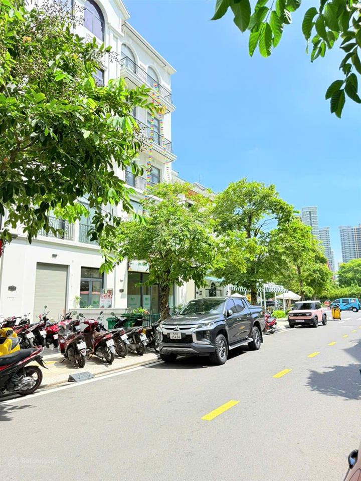 Shophouse np liền kề diện tích sàn 445m² |vinhomes grand park | sẵn thang máy | giá 25 triệu/tháng