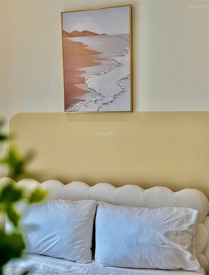 Rẻ chấn động! bán căn studio, giá 1,790 tỷ, full nội thất cao cấp  cách vincom 1 phút đi bộ