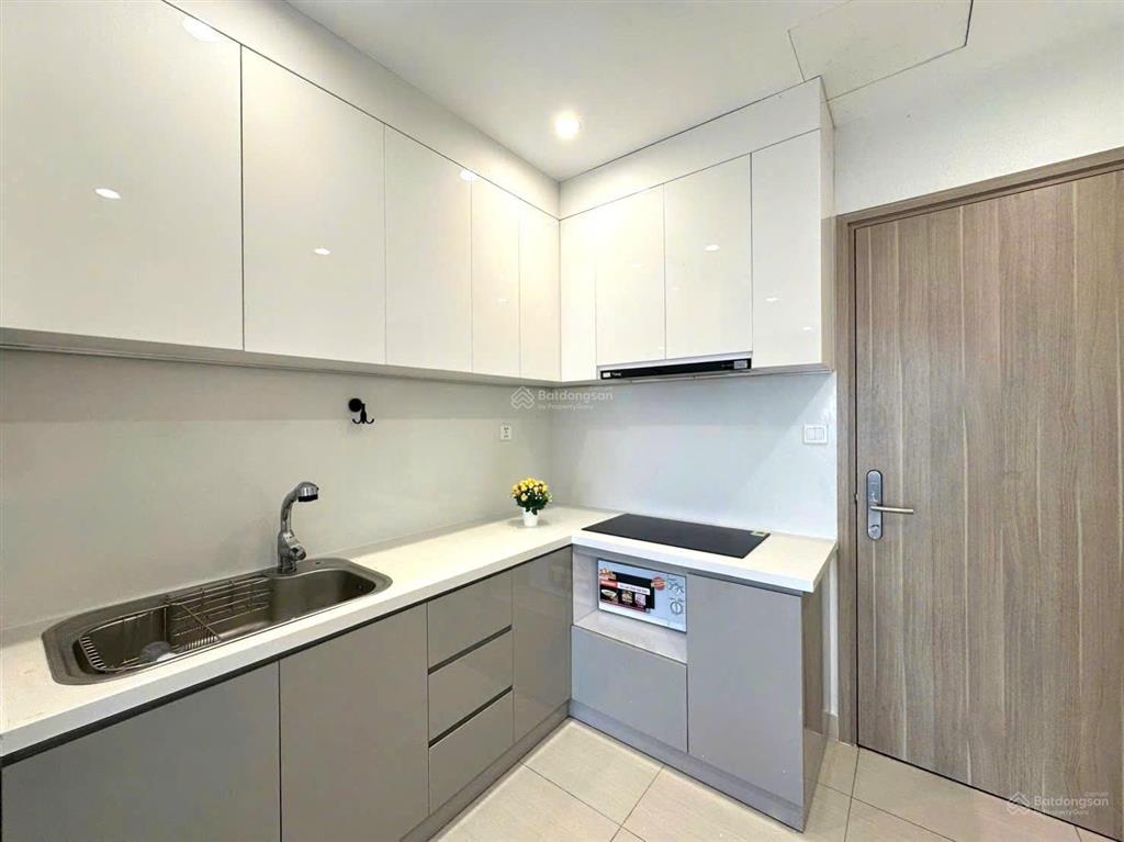 Bán gấp đi nước ngoài 2pn+2wc diện tích 69 m2 | giá bán nhanh 2,650 tỷ | the rainbow