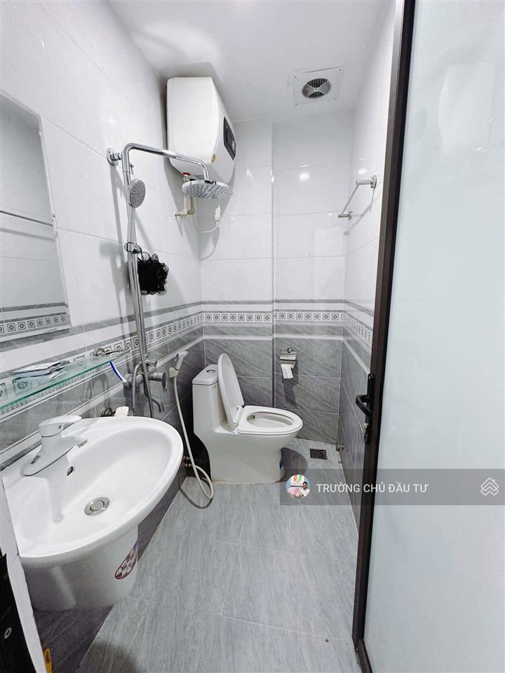 Căn 1 ngủ 1 khách 42m2  giá 6tr  full đồ  phố trung phụng  xã đàn  đống đa