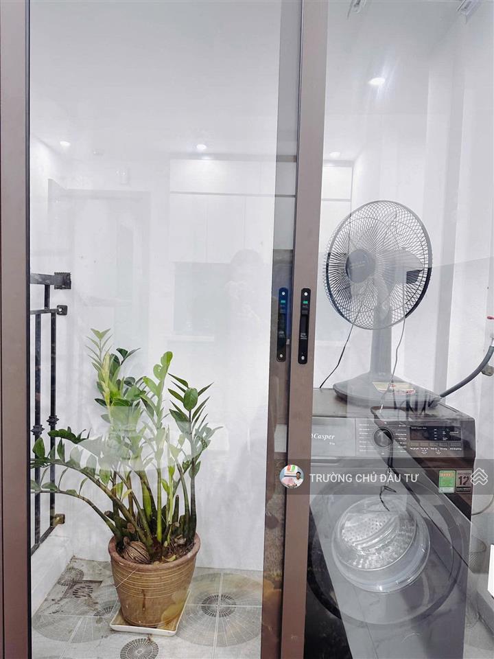 Căn 1 ngủ 1 khách 42m2  giá 6tr  full đồ  phố trung phụng  xã đàn  đống đa