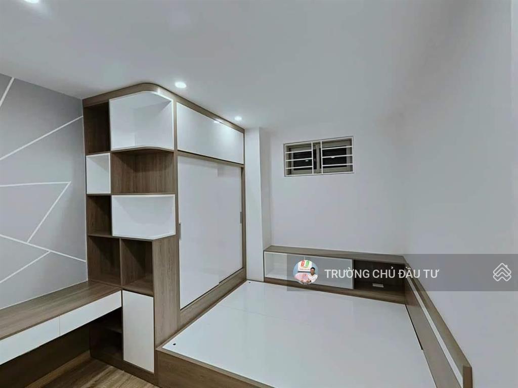 Sổ đỏ vĩnh viễn. chung cư c1 hào nam  ô chợ dừa  đống đa  gần ga tàu điện ngầm