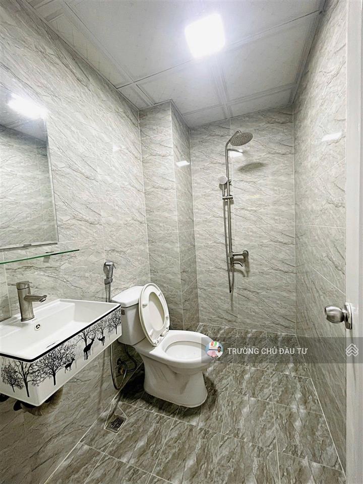 Bán cắt lỗ! chung cư c1 phố hào nam  giảng võ  ô chợ dừa  đống đa! sổ hồng vĩnh viễn