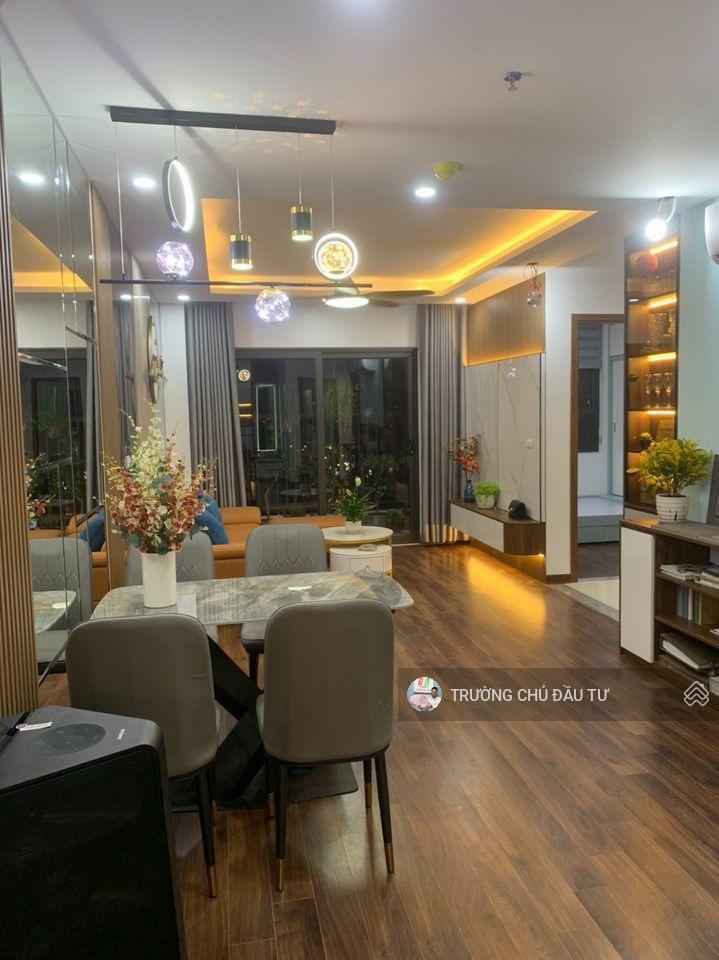 Bán cắt lỗ! chung cư giá rẻ c1 phạm văn đồng  hoàng quốc việt  nam từ liêm! full nội thất