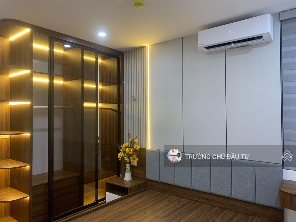 Bán cắt lỗ! chung cư giá rẻ c1 phạm văn đồng  hoàng quốc việt  nam từ liêm! full nội thất