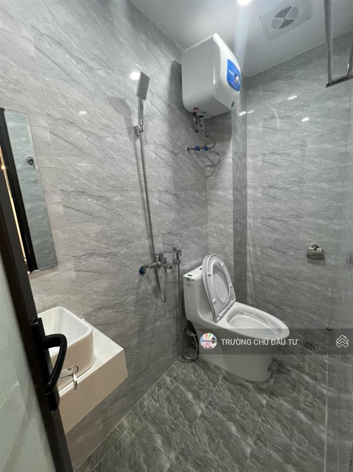 Giá rẻ! có sổ hồng! chung cư e2 mễ trì  phạm hùng  gần bến xe mỹ đình  nam từ liêm! full đồ