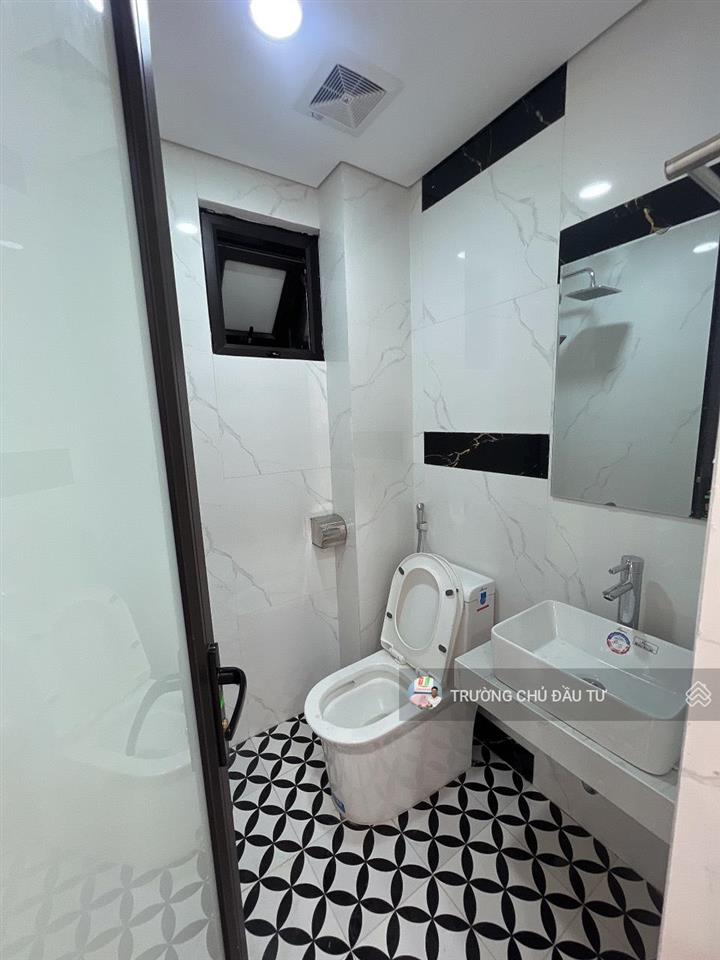 Căn 2 ngủ 52m2  full nội thất  máy giặt riêng  cửa sổ thoáng  lê duẩn  gần đại học bách khoa