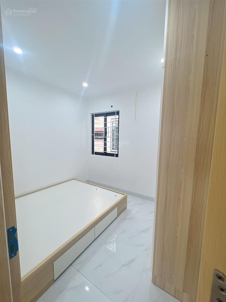 Căn 2 ngủ 55m2  full đồ  giá 8tr  điện nước giá dân  phố khâm thiên  đống đa