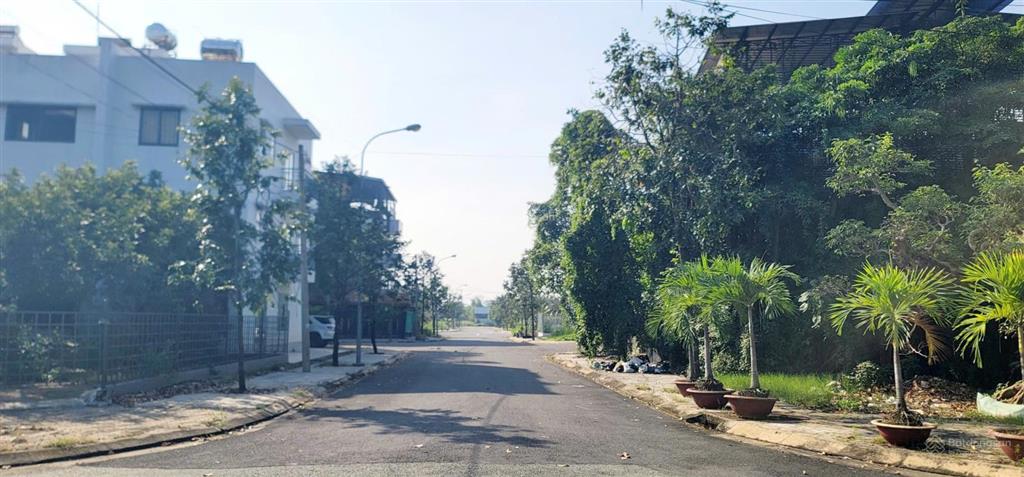 Bán nhanh lô/nền đất đường thương mại (lộ giới 30m), khu g3,  ngay giá tốt nhất.
