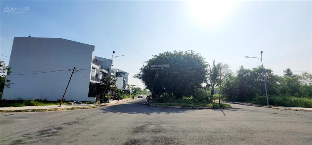 Bán nhanh lô/nền đất đường thương mại (lộ giới 30m), khu g3,  ngay giá tốt nhất.