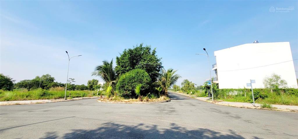Bán nhanh lô/nền đất đường thương mại (lộ giới 30m), khu g3,  ngay giá tốt nhất.