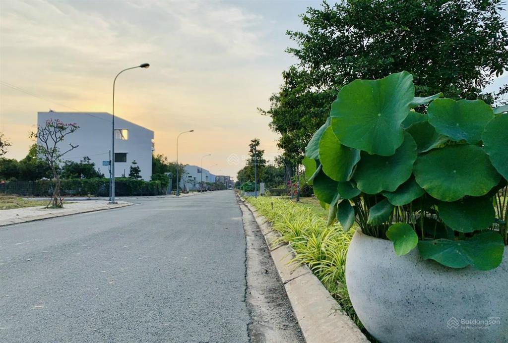 Bán lô g2 view về công viên trung tâm và nhà tre, giá 1,22 tỷ,  ngay