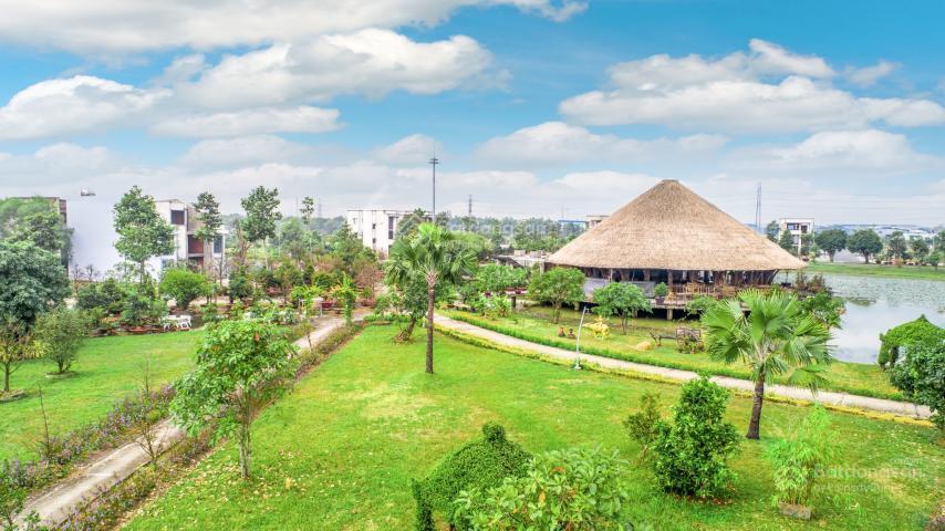 Bán lô g2 view về công viên trung tâm và nhà tre, giá 1,22 tỷ,  ngay