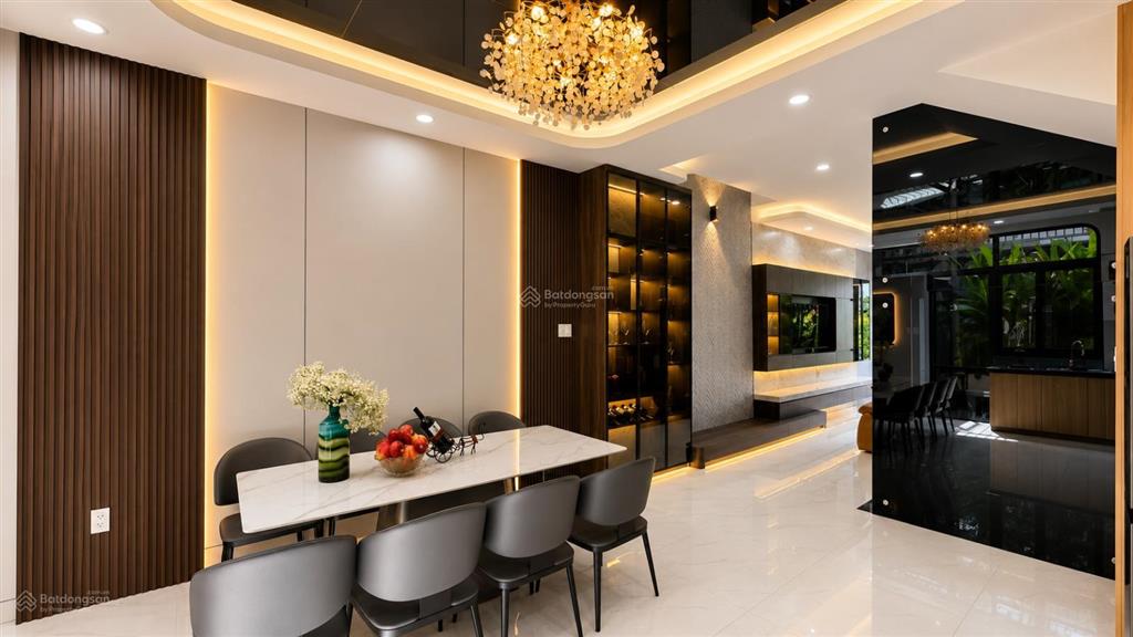 Nhỉnh 16 xách vali vào ở ngay nhà hoàn thiện đẹp tđc phú mỹ mt d4 có thang máy