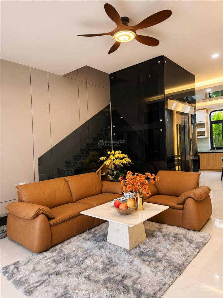 Nhỉnh 16 xách vali vào ở ngay nhà hoàn thiện đẹp tđc phú mỹ mt d4 có thang máy