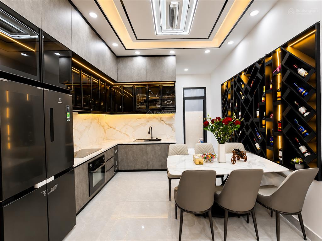 Chỉ nhỉnh 7 tỷ sở hữu nhà 3 tầng quận 7 full công năng cho gia đình ở ngay  e để xem nhà