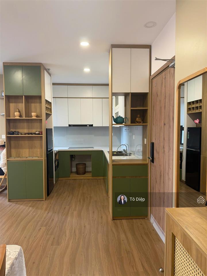 Cần cho thuê 75m2, 2 phòng ngủ full đồ skyoasis. nhà đẹp, giá tốt