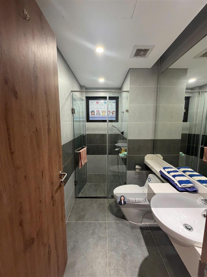 Cần cho thuê 75m2, 2 phòng ngủ full đồ skyoasis. nhà đẹp, giá tốt