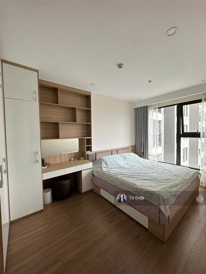 Bán cc sky oasis, 6,7 tỷ, 97m2, 3pn, 2wc  đông nam view hồ cực hiếm