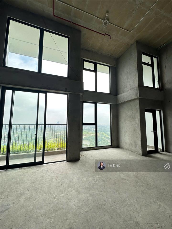 Chủ nhà cần tiền bán gấp căn duplex sky forest cắt lỗ 1 tỷ,  0966 916 ***