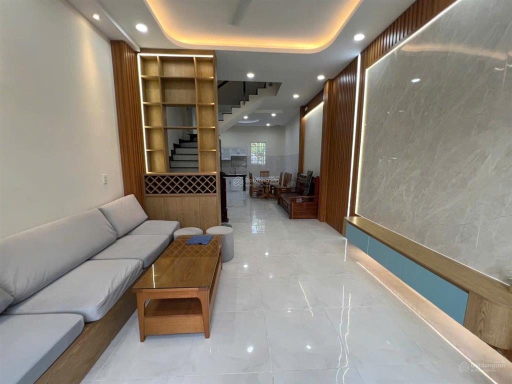 Bán nhà mặt phố tại samsung village, 6,9 tỷ, 137 m2, pháp lý đầy đủ, nội thất đầy đủ
