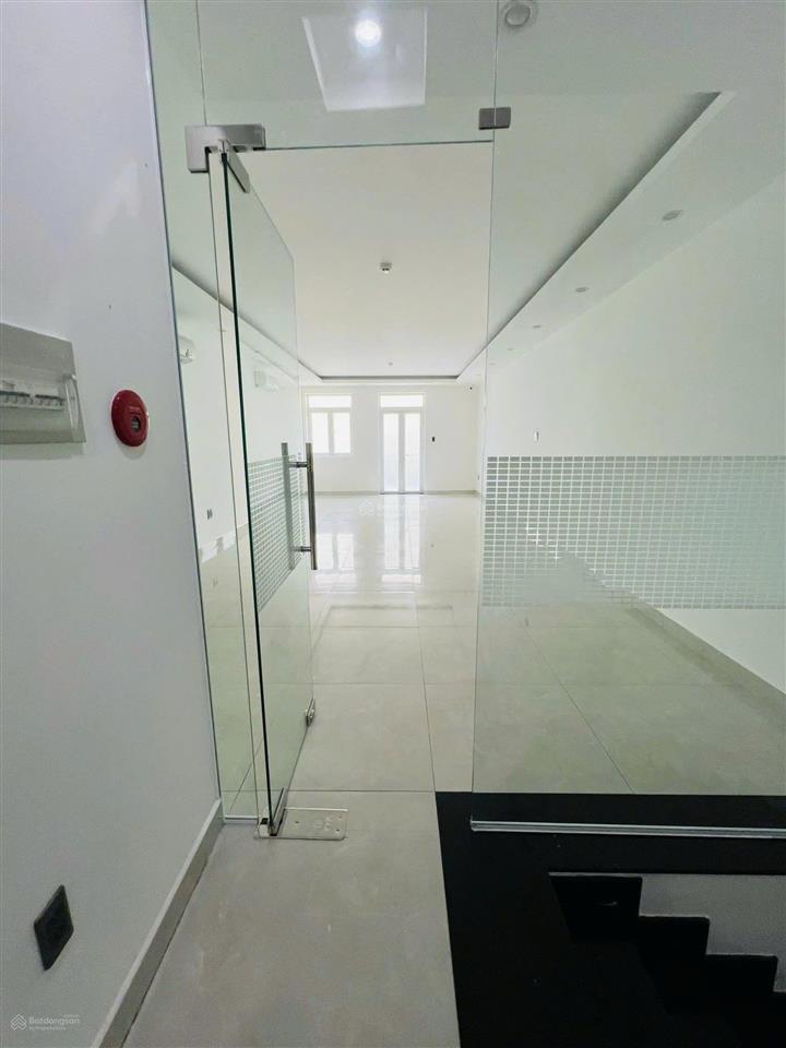 Cho thuê nhà phố kdc him lam  vị trí đẹp dễ kinh doanh  đường số 2