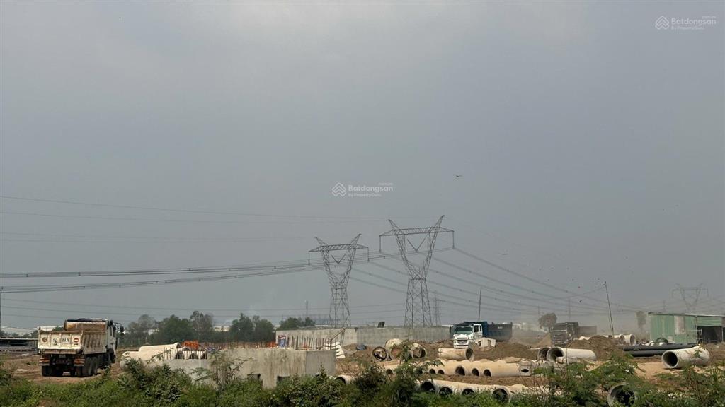 Bán đất kcn 3500m2  giá hơn 3.13tr/m2. thời hạn 2075
