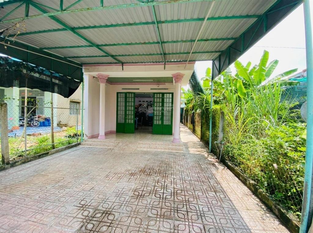 Bán gấp nhà cấp 4 đường cmt8, kp. 3, p. tây ninh, tp. tây ninh. đường nhựa 5m trước nhà. dt 183m2