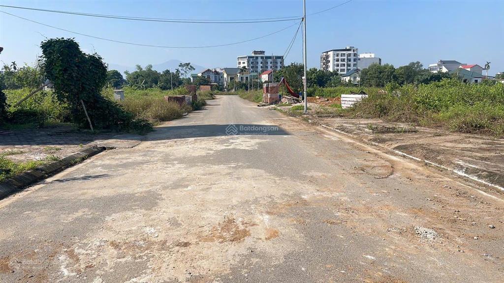 Đất tái định cư bình yên, hòa lạc đủ diện tích 100m2, 4xtr/m2.