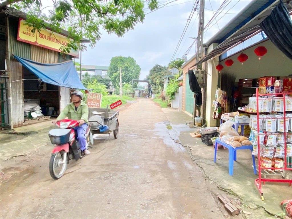 14tr/m2 đất thổ cư phú cát  anh chị không nghe nhầm đâu ạ  nhỉnh 3 tỷ có 218m2 đất hòa lạc.