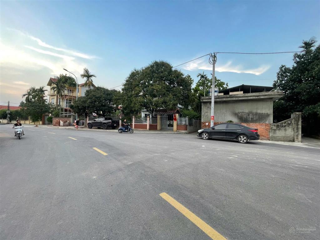 Bán đất sài sơn, quốc oai. vị trí gần đường dh08, ngõ thông.