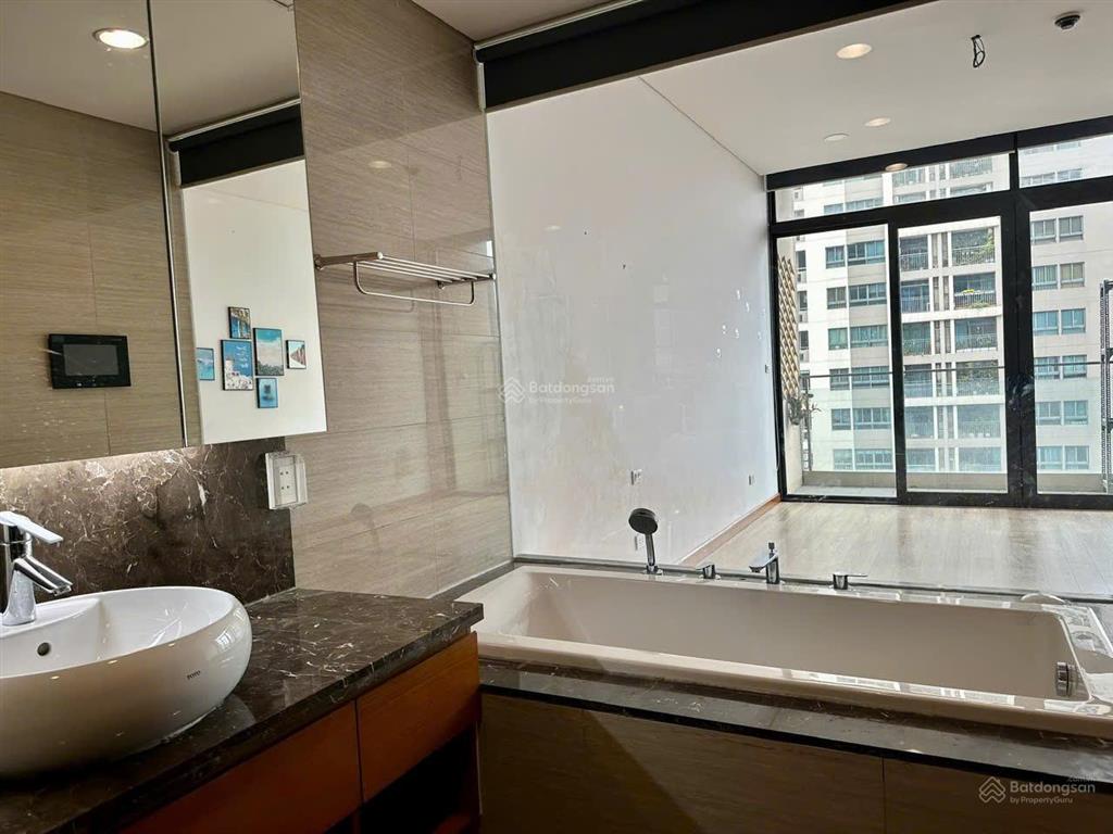 Dolphin plaza  trần bình cho thuê căn hộ 198m2 3 ngủ, 1 phụ nội thất đẹp chỉ 21tr/th 0968 113 ***