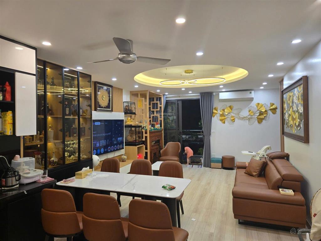 Cho thuê căn hộ tại cc c6 mỹ đìnhtrần hữu dực 130m2 4pn full đồ nhà đẹp giá 15,5tr/th 0824 825 ***