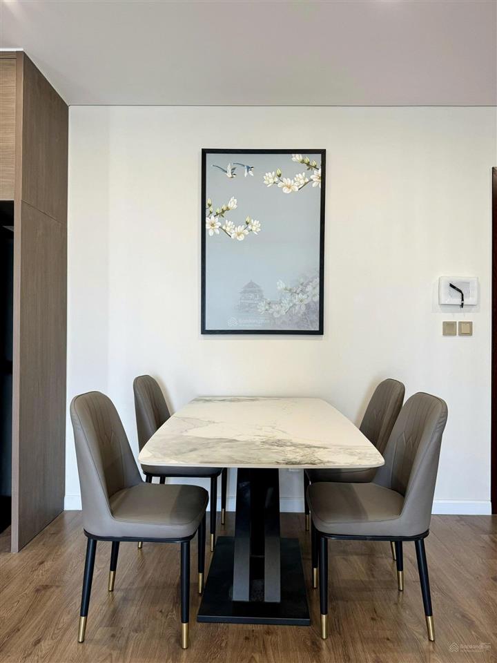 Cho thuê căn hộ 120m2 3 ngủ full đồ nhà đẹp ở hoàng thành pearl  mỹ đình giá 19tr/th 0968 113 ***