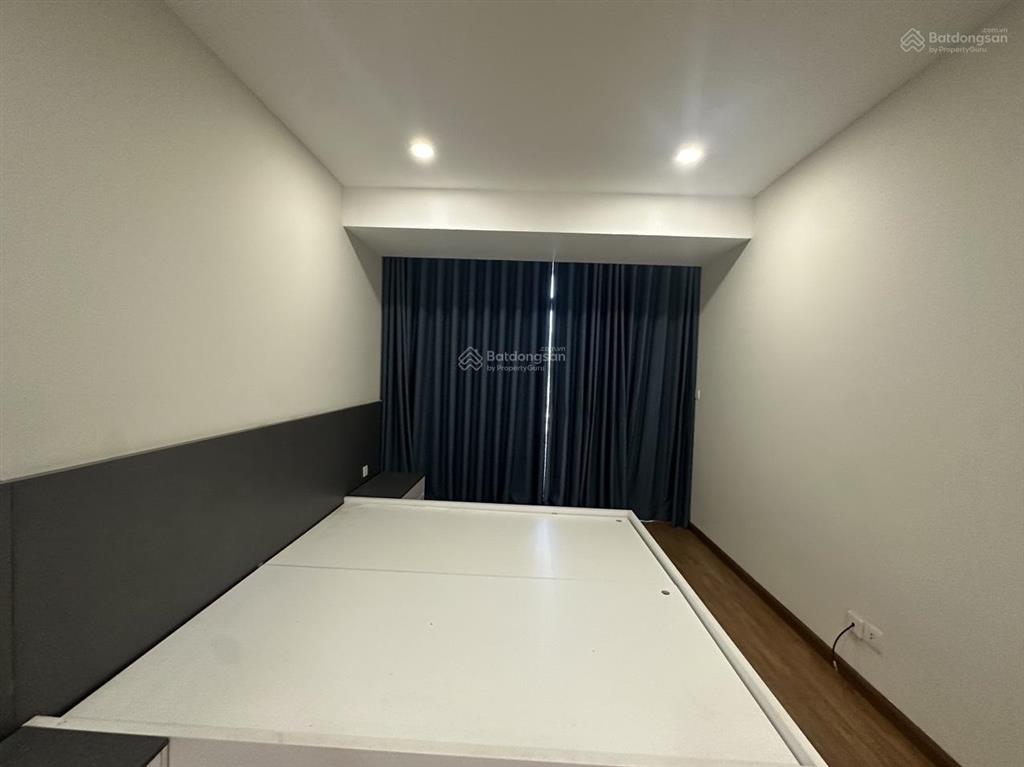 Vào luôn căn hộ ở discovery  cầu giấy 150m2 3pn 2vs full nội thất nhà đẹp giá 23tr/th 0968 113 ***