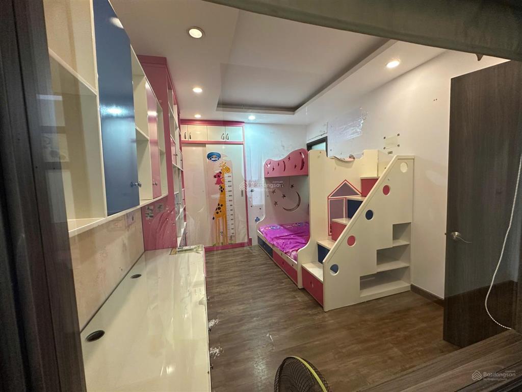 Chính chủ cho thuê golden palace  mễ trì 120m2 3pn 2vs full nội thất đẹp giá 17tr/th 0968 113 ***