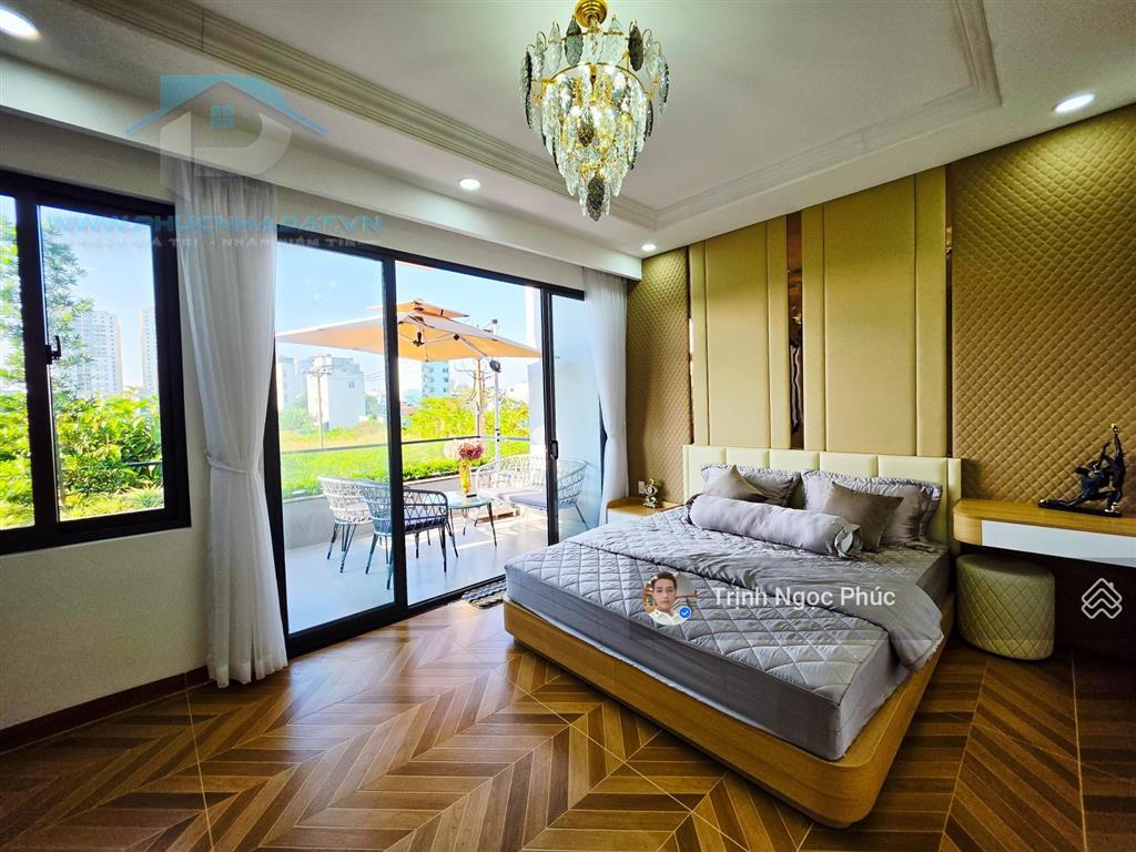 Căn duy nhất còn sót lại, ngang 5m có thang máy, bước 1 bước ra công viên quận 7  giá 17.5 tỷ