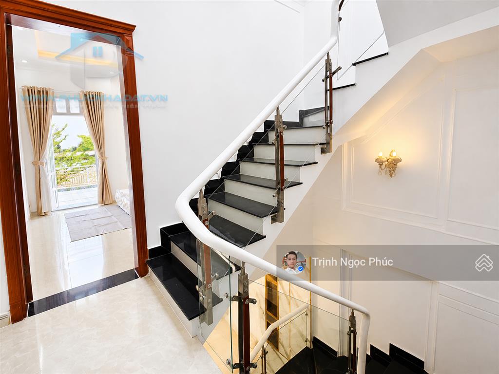 Chỉ 5 phút sang phú mỹ hưng  nhà đẹp hẻm xe hơi "về ở ngay"  giá 7.19 tỷ, 4x19m