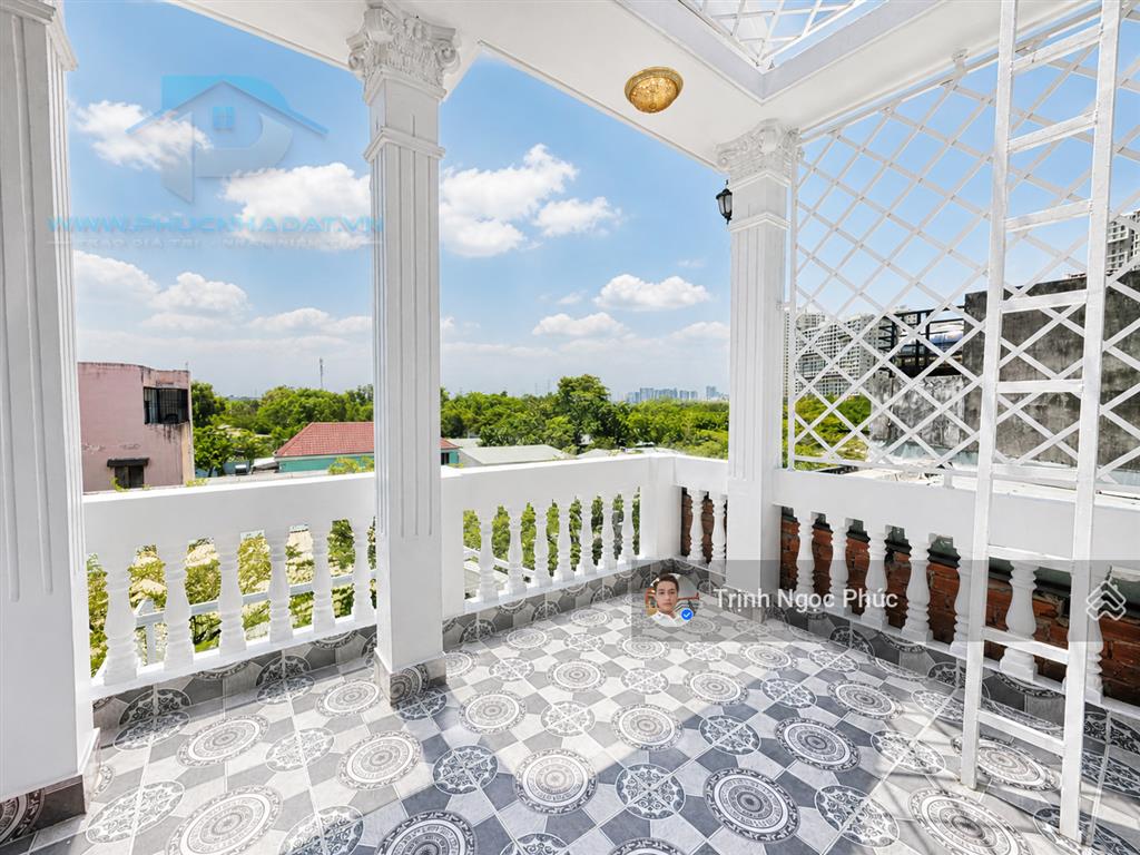 Chỉ 5 phút sang phú mỹ hưng  nhà đẹp hẻm xe hơi "về ở ngay"  giá 7.19 tỷ, 4x19m