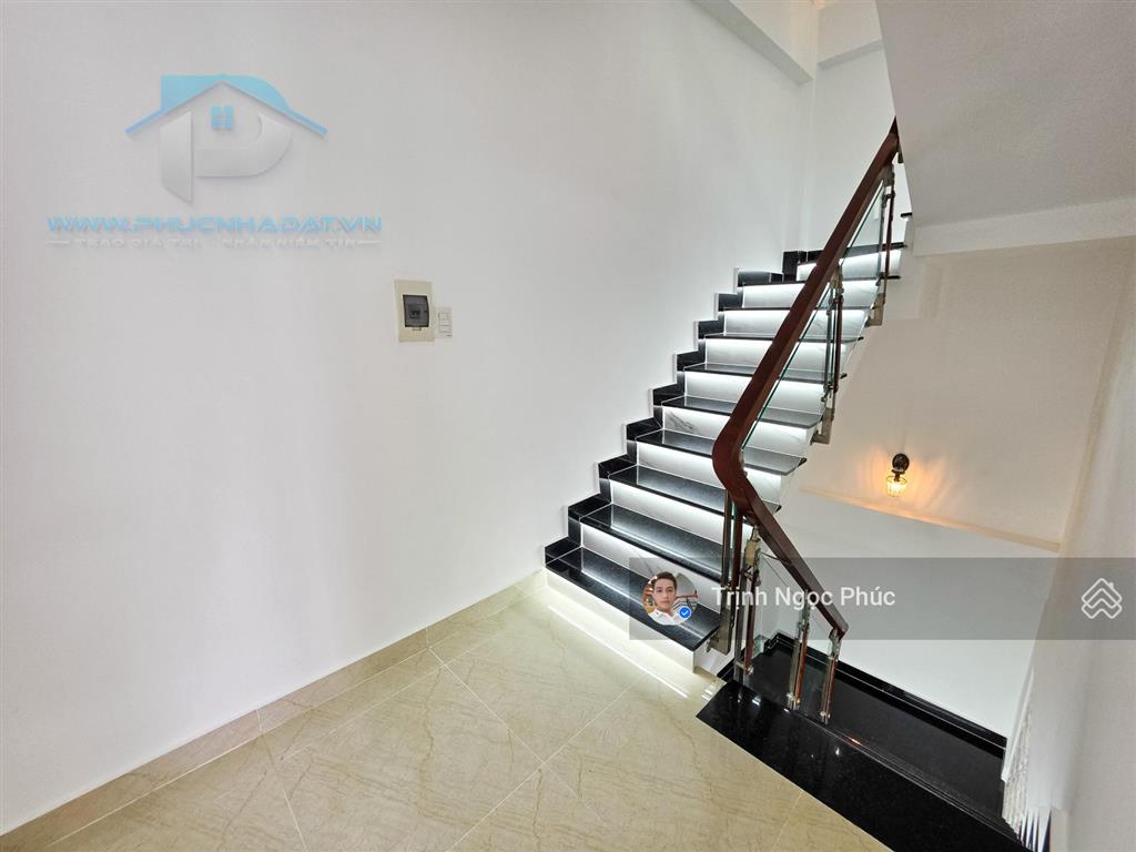 Bề ngang chuẩn biệt thự  bán nhà góc huỳnh tấn phát, 7.5x12m, 4pn, full nội thất  8.45 tỷ