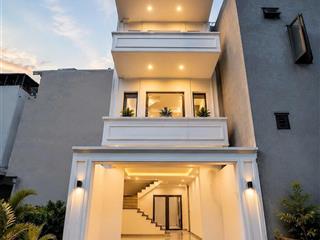 Cc bán gấp căn nhà 4 tầng mới tinh tại tổ 8 quang minh, oto đỗ cửa nội thất cơ bản, kv trung tâm
