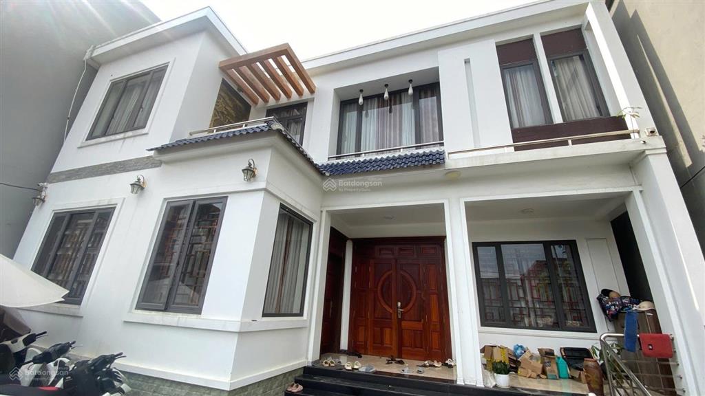 Nhà sân vườn đẳng cấp, cơ hội hiếm tại phù trì, quang minh, full nội thất, ô tô vào nhà
