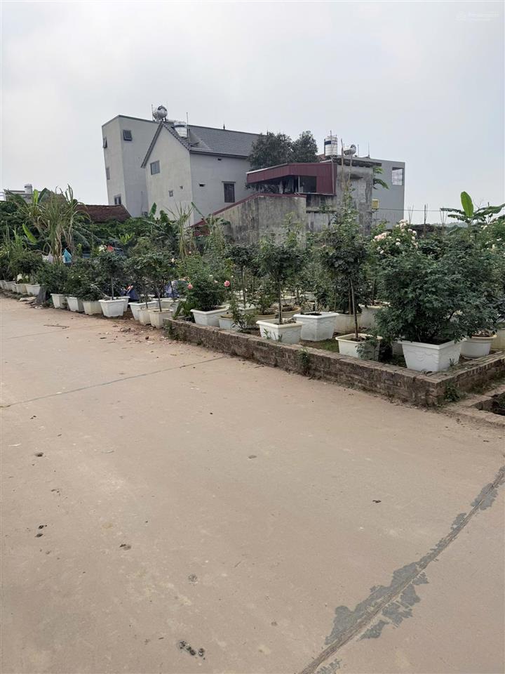 Bán lô đất đẹp cực hiếm tại tổ 10 quang minh, mặt tiền rộng gần kcn quang minh, ô tô vào đất