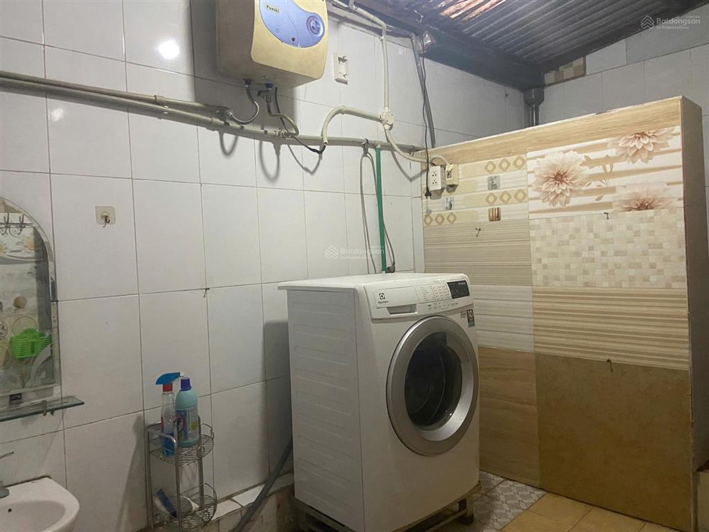 Căn hộ cấp 4 riêng biệt ngõ 28 phố tứ liên