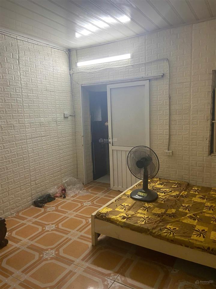 Căn hộ tầng 1 riêng biệt ngõ 28 phố tứ liên