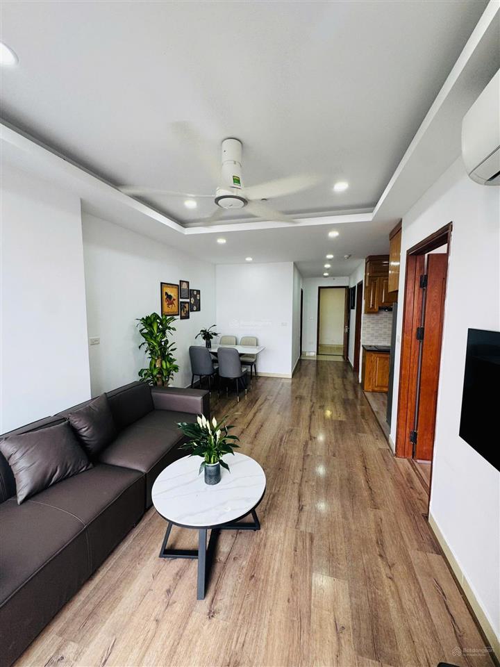 Mình chính chủ cần bán căn 60m2 toà c vinaconex tầng 12 giá 5 tỷ 1***