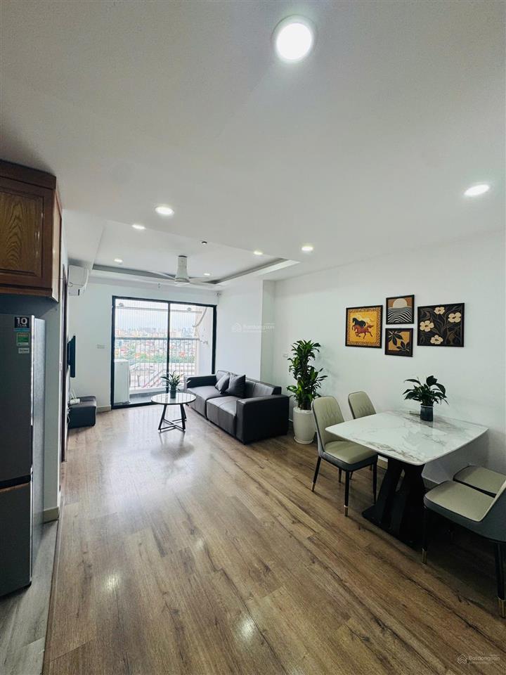 Mình chính chủ cần bán căn 60m2 toà c vinaconex tầng 12 giá 5 tỷ 1***
