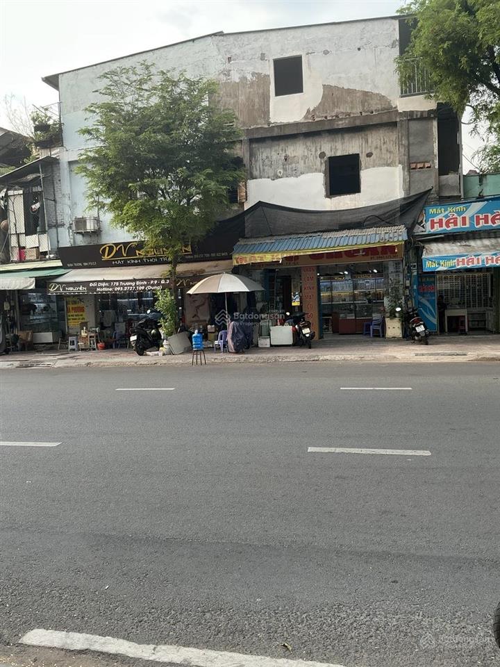 Cho thuê đặt bảng quảng cáo mặt tiền đường trương định quận 3